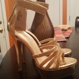 Thalia Sodi Rose Gold heels